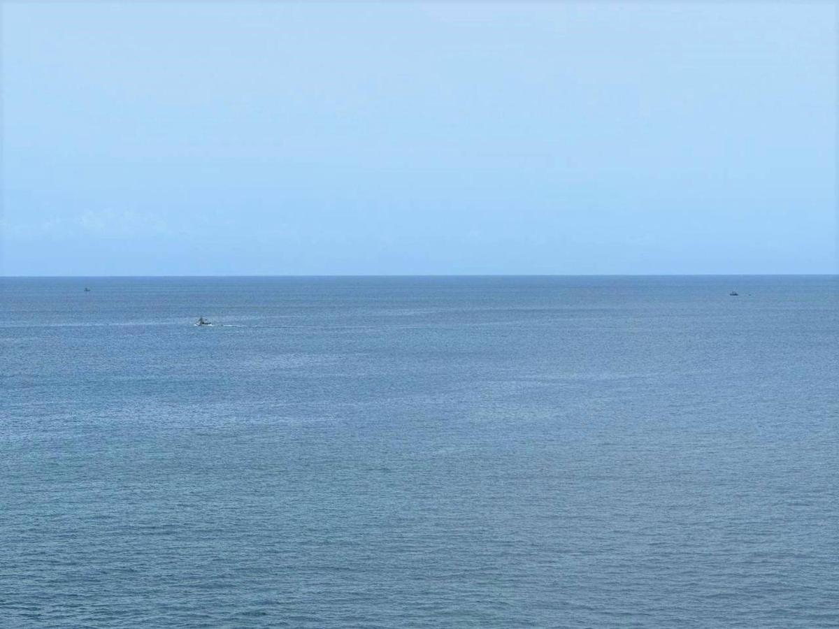 Ocean Mirror Apartment Praia Exterior photo