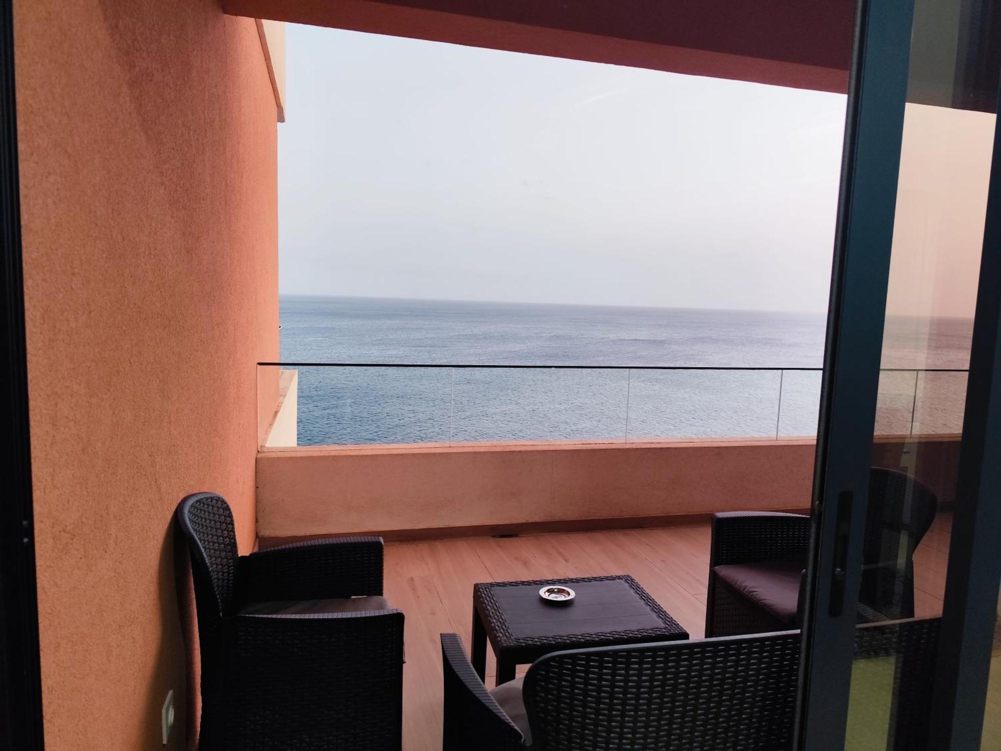 Ocean Mirror Apartment Praia Exterior photo